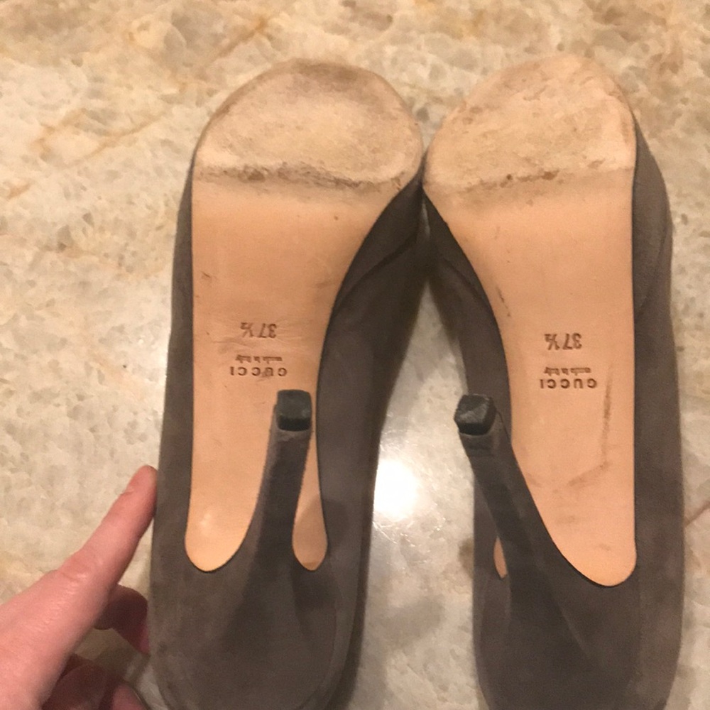 Gucci Grey Suede Pumps - Picture 3 of 6